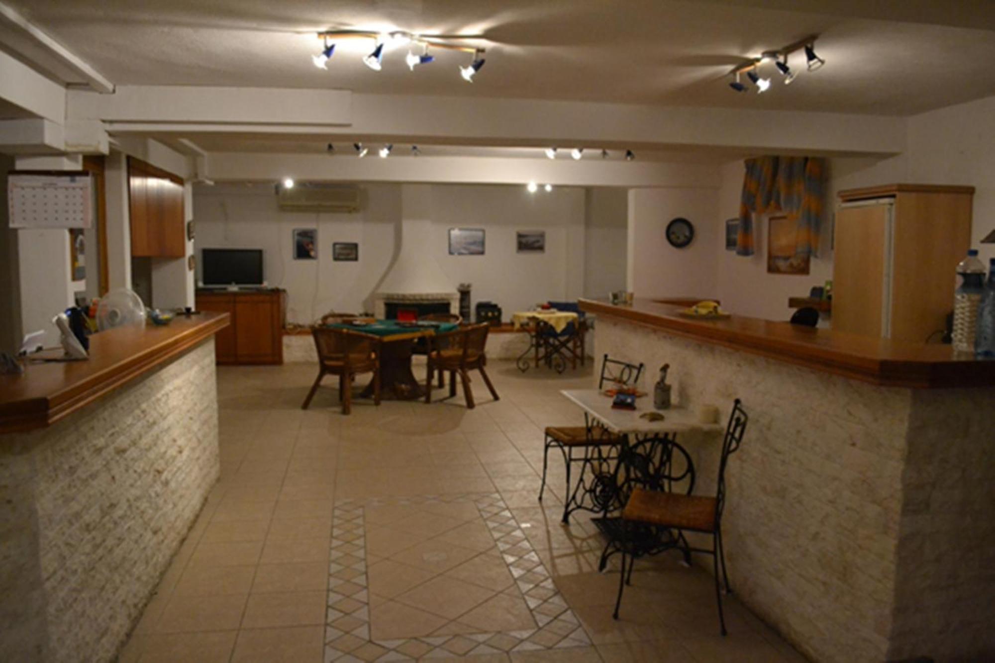 Maistrali Studios Баци Екстериор снимка